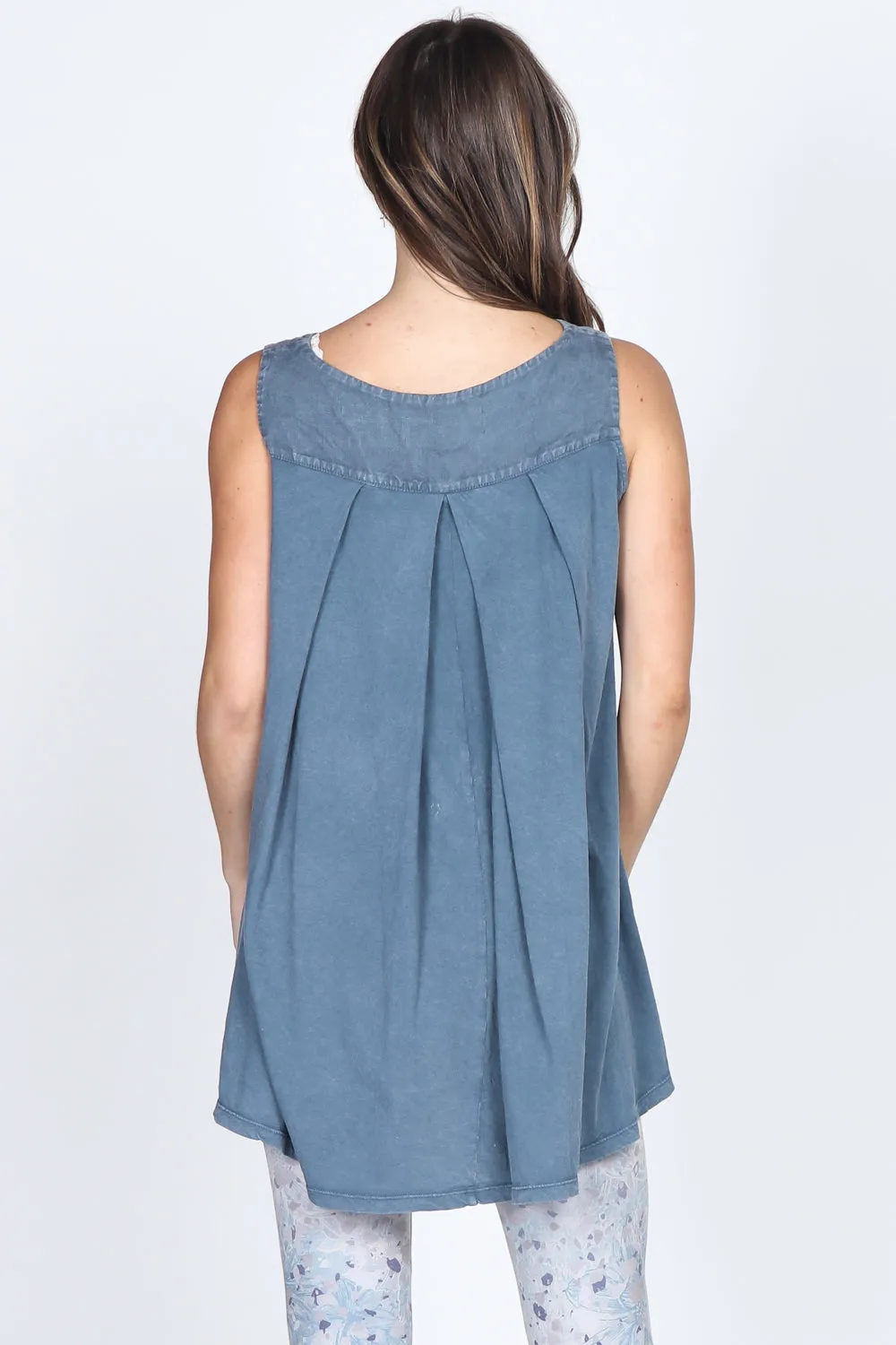 Sleeveless Boat Neck Tunic